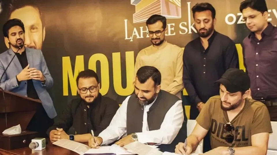 शाहिद अफरीदी सियालकोट स्टैलियन्ज़ में शामिल हुए [स्रोत: X]